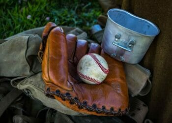 Sports Bidding: 8 Tips to Identify Valuable Sports Memorabilia at Auctions 2023