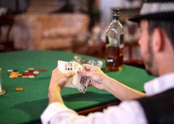 From Casino Floors to Screens: The Evolution of Classic Table Games Online