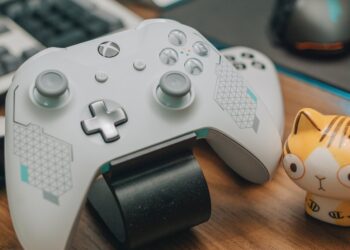 under growth games uggcontroman controller