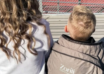 Cordless Electric Blanket Hacks for Tailgating and Outdoor Sports Events