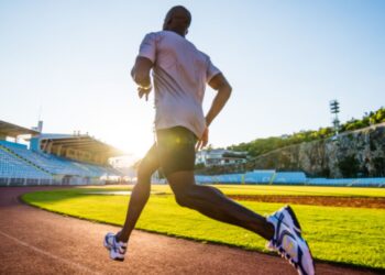 How to Stay Focused as an Athlete in College: Tips for Staying on Track