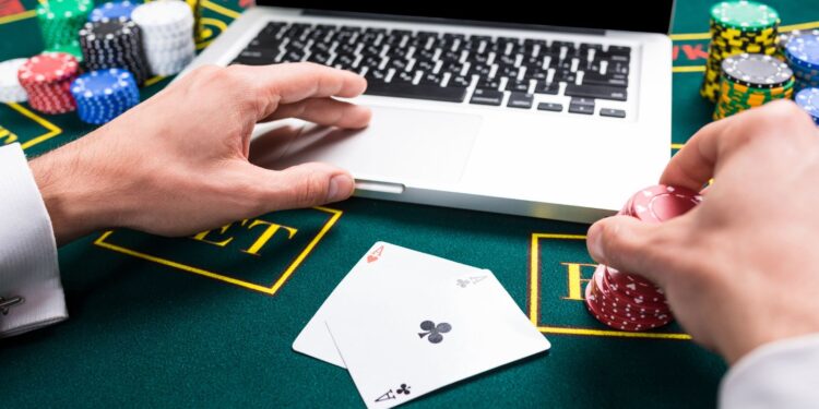 The Growth Of Esports And Online Casinos: Parallel Or Opposing Trends