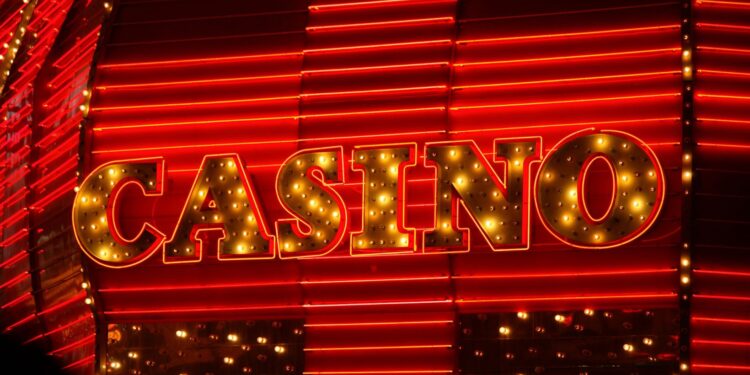 How Casinos Calculate Your Player Rewards and Loyalty Bonuses