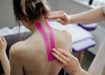 4 Key Warning Signs Your Spine Might Be Suffering from Sports Injuries