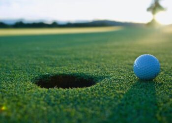 How a Golf Rangefinder Works to Measure Distance Accurately