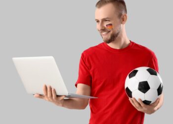 From Pre-Game Rituals to Post-Game Chats: How Digital Companions Fit Modern Sports Fandom